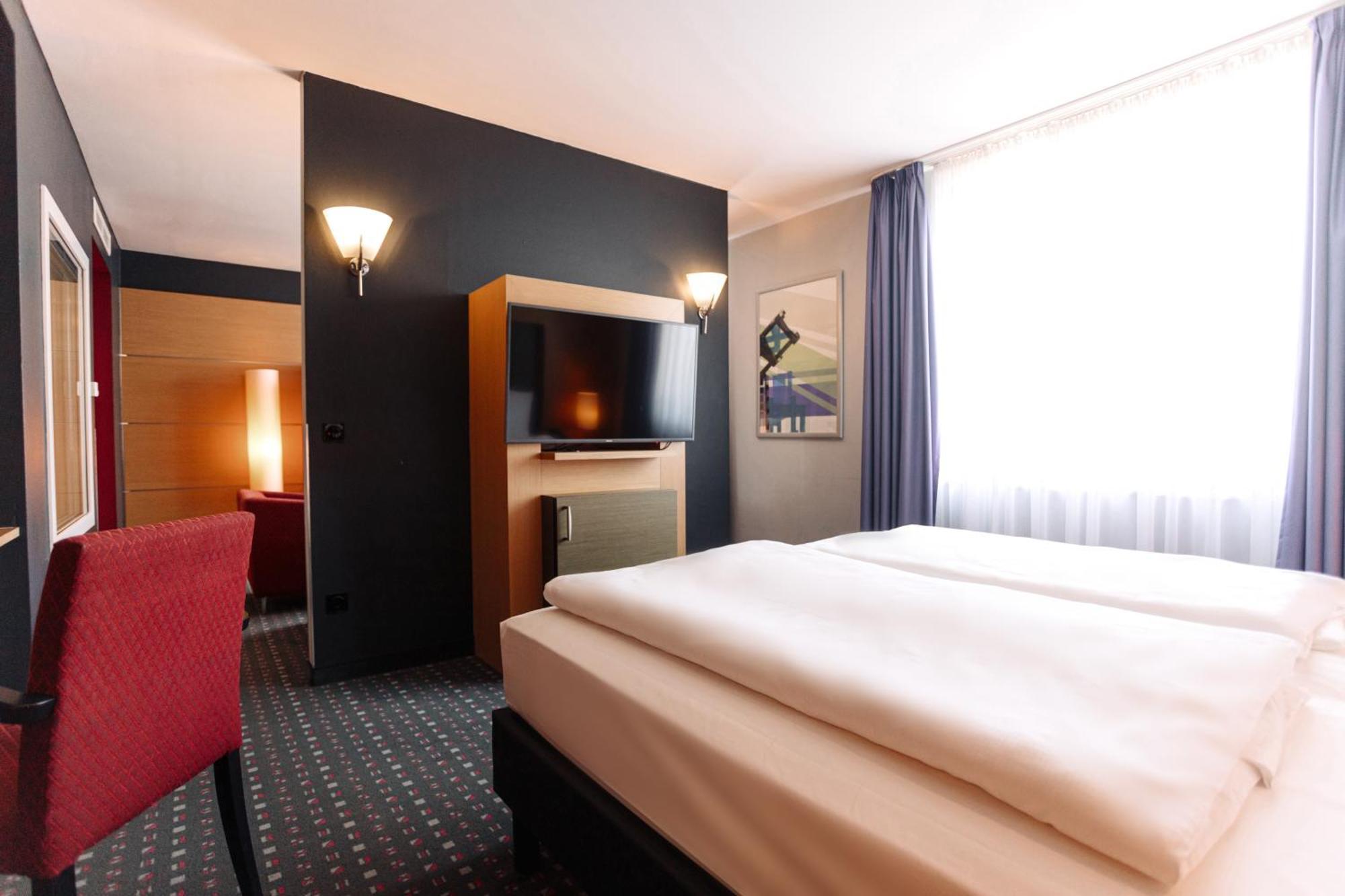 Hotel Ramada By Wyndham 4*