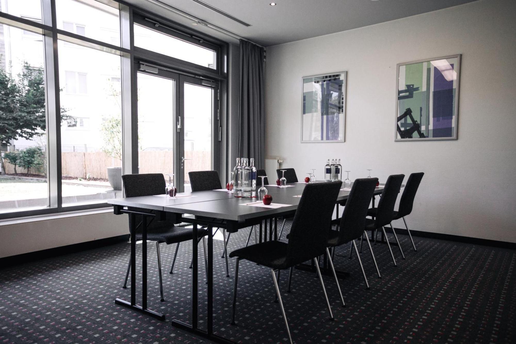 Welcome Hotel 4*